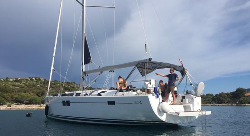 Yachtcharter Hanse 505 cab 4 back