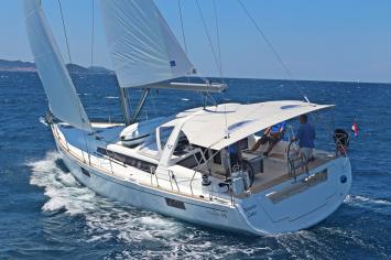 Oceanis48-5Cab-3 Innenansicht