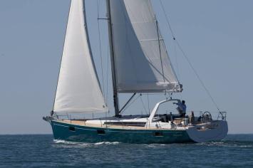Oceanis48-4cab-3 Innenansicht
