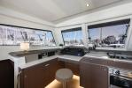 Yachtcharter BaliCatspace FUX 4 Sail / AC + GEN 21