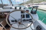 Yachtcharter Saona 47 5cab 5 wc aussenansicht 6