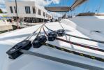 Yachtcharter Saona 47 5cab 5 wc aussenansicht 21