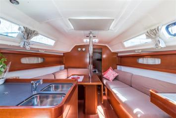 Oceanis31-8 Innenansicht