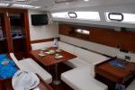 Yachtcharter Oceanis50 11