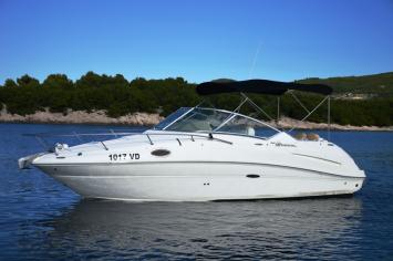 SeaRay240Sundancer Innenansicht