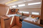Yachtcharter SunOdyssey410 Mediterranea Belfiore 5
