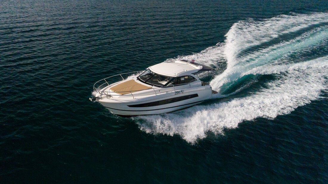 Yachtcharter Leader36 Leader 36