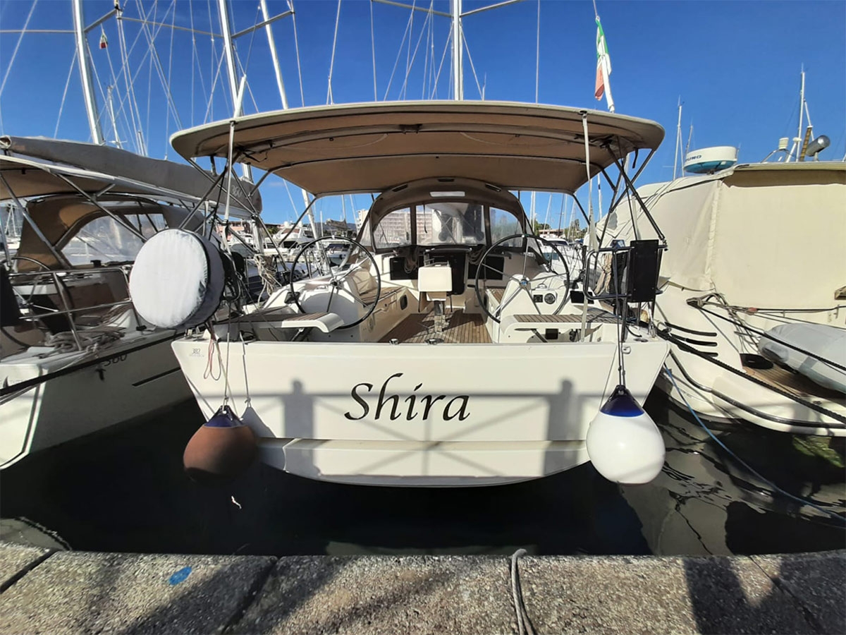 Yachtcharter 2803710829403072_dufour 382 gl shira 12