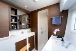 Yachtcharter Lagoon42 Serenity 31