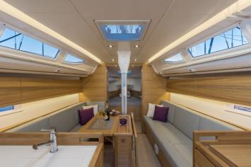 Salona380-10 Innenansicht