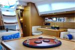 Yachtcharter custom/32805/Saloon_Portside_RYA_RU_pic16