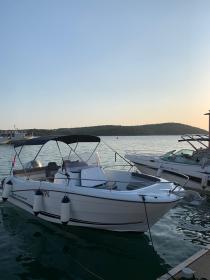 CapCamarat6-5 Innenansicht