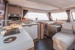 Yachtcharter Isla40 14