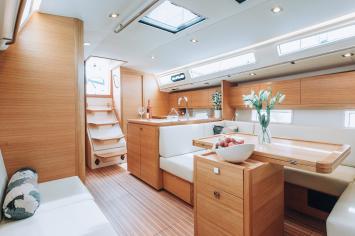 Salona46-5 Innenansicht