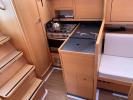 Yachtcharter 7654731212901768_JSO319 Galley