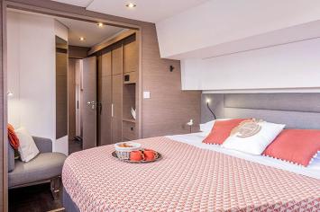 FountainePajotAura51-26 Innenansicht