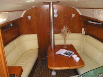 SunOdyssey35-1 Innenansicht