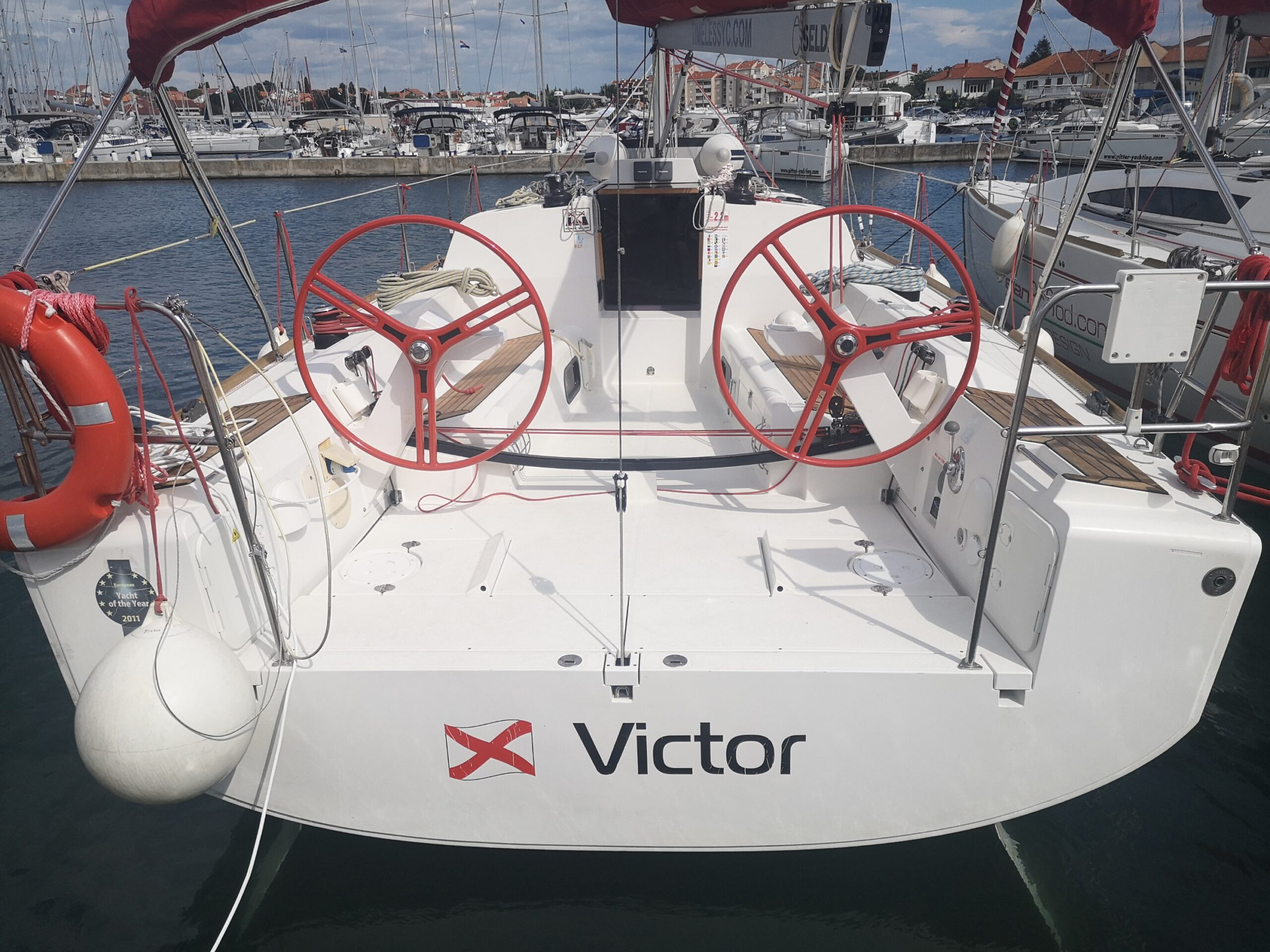 Yachtcharter Elan350Perfomance Victor