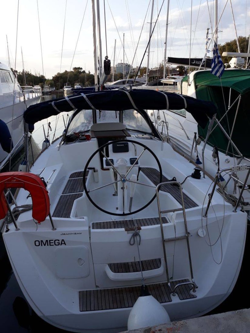 Yachtcharter SunOdyssey33i Omega