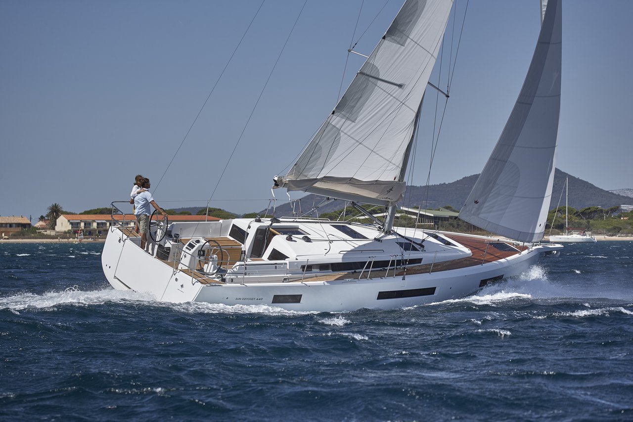 Yachtcharter SunOdyssey440 Sea Friends