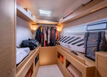 Excess14-42cab-7 Innenansicht