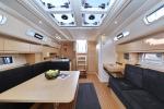 Yachtcharter Hanse458 Kind of magic 10