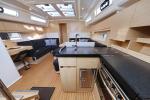 Yachtcharter Hanse458 Kind of magic 11