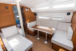 Yachtcharter SunOdyssey410 Feel The Magic 3