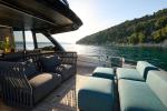 Yachtcharter Explorer62Fly Blue Moon 9