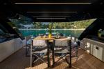 Yachtcharter Explorer62Fly Blue Moon 10