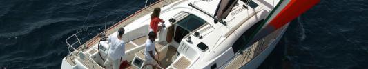 Yachtcharter 144542032 oceanis 43 4cab top.jpg