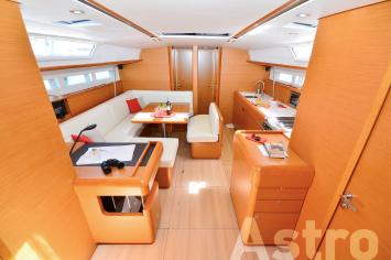 SunOdyssey509-2 Innenansicht