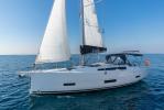 Yachtcharter Dufour390GrandLarge Agnes 11