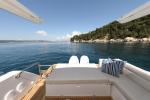 Yachtcharter SealineC335V Stormi 8