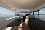 Yachtcharter SealineC335V Stormi 11