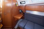 Yachtcharter BavariaCruiser34 Oneiro 9