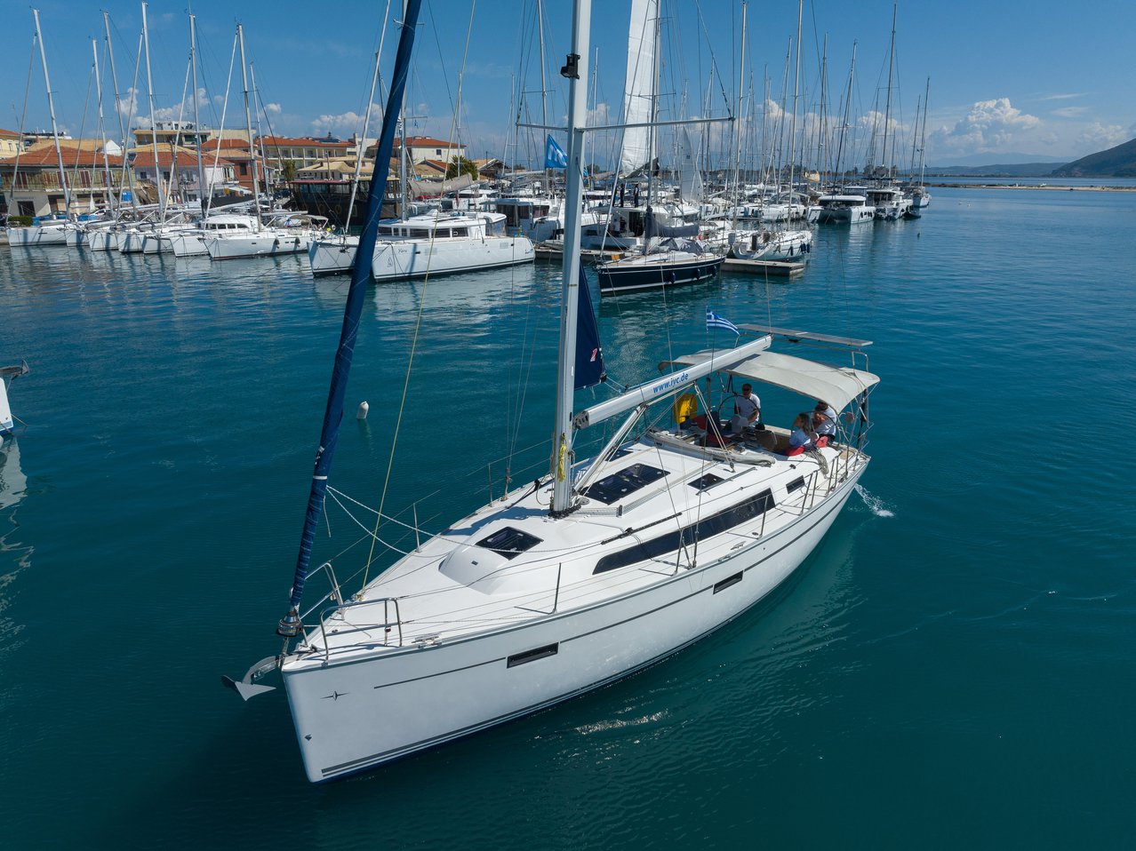 Yachtcharter BavariaCruiser37 Athene