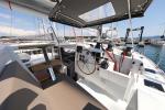 Yachtcharter Lucia40 Canopus 6