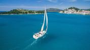 Yachtcharter SunOdyssey42i Ema 8