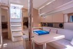 Yachtcharter Oceanis38 Triton 89 24