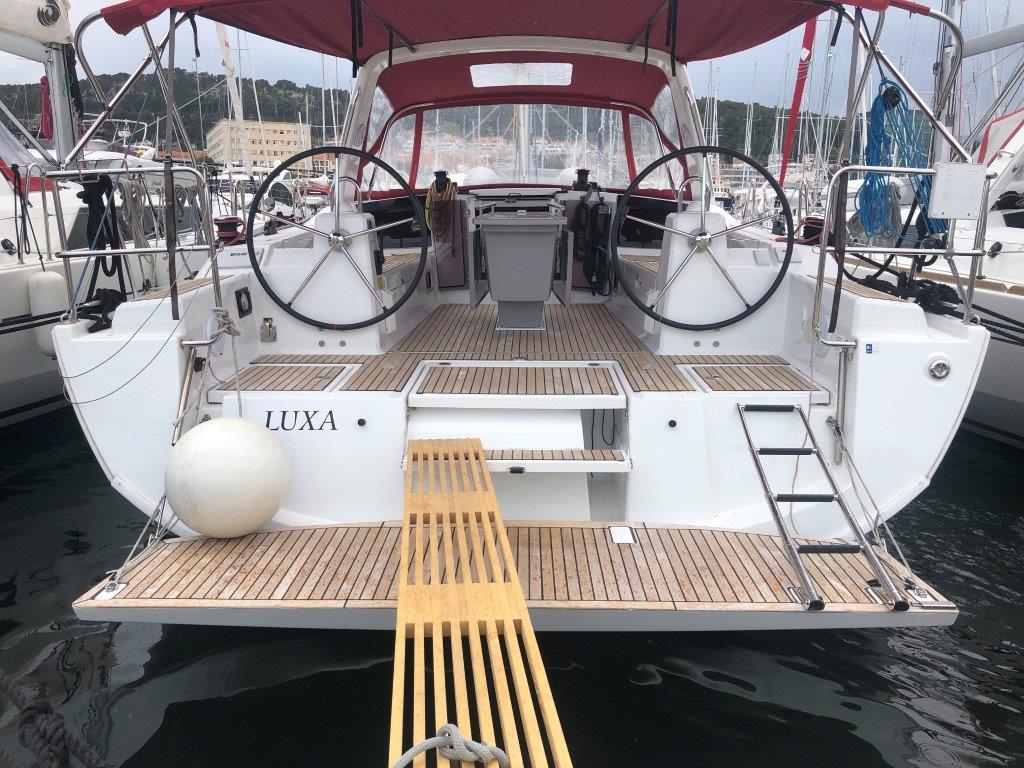 Yachtcharter Oceanis41 Luxa