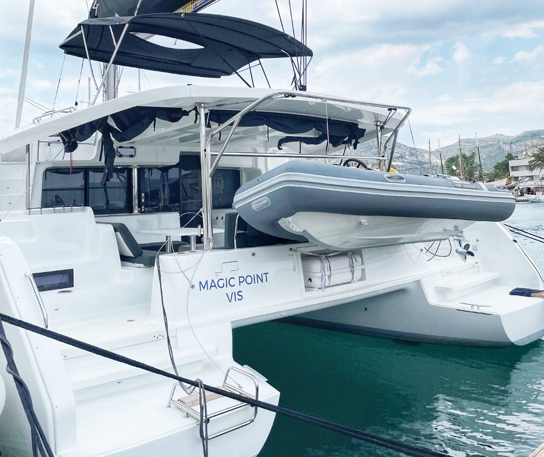 Yachtcharter Lagoon46 Magic Point