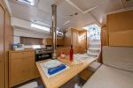 Yachtcharter Oceanis38 Obsession 7