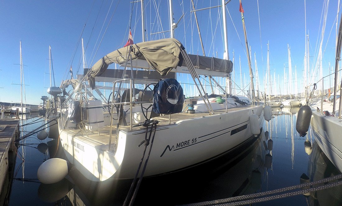 Yachtcharter More55 More Relax