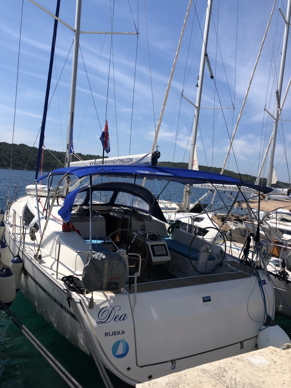 Yachtcharter BavariaCruiser46 Dea