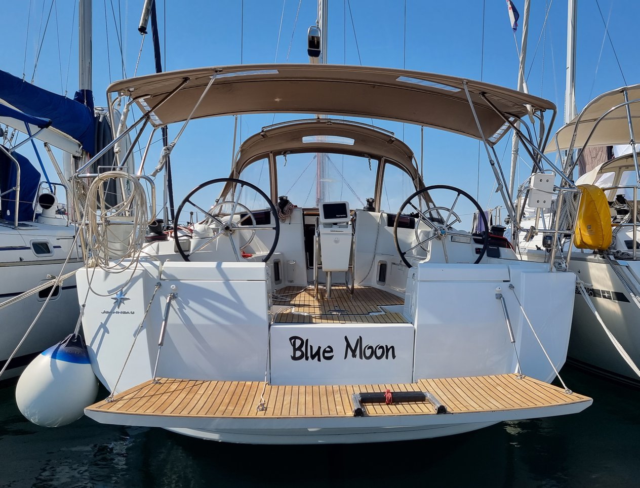 Yachtcharter SunOdyssey449 Blue Moon