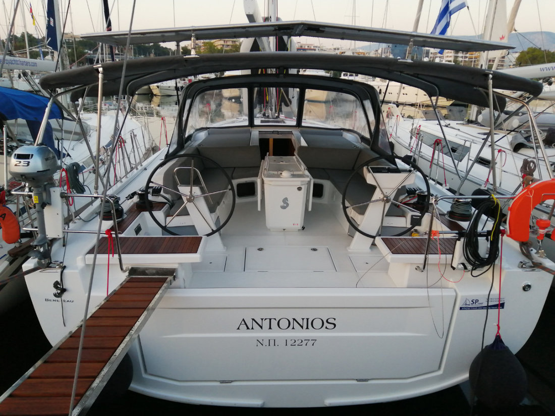 Yachtcharter Oceanis51 Antonios