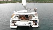 Yachtcharter Lucia40 Idefix 5