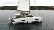 Yachtcharter Lucia40 Idefix 6