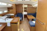 Yachtcharter SunOdyssey410 Lara 13